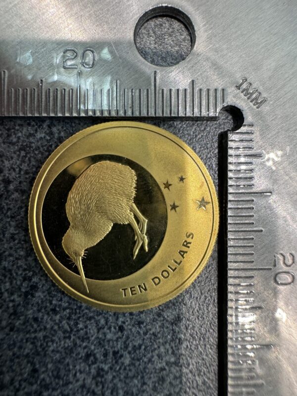 New Zealand - 2010 - $10 Gold Coin - Icons of New Zealand - Kiwi 24k gold - Image 4