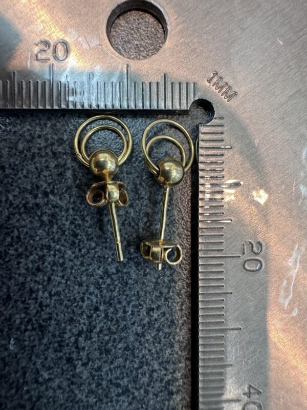 18k 18ct 750 Gold earrings 1.41g - Image 5