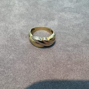 18k 18ct 750 Gold Ring 7.52g