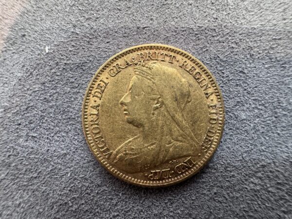 1900 Gold Half Sovereign Coin Victoria Old Head - Image 3