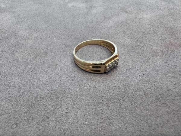 18k 18ct 750 Gold Ring 3.85g - Image 3