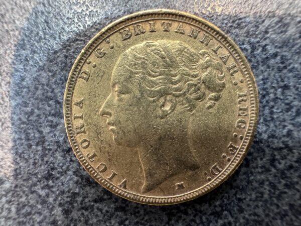 1883 Victoria Young Head Gold Full Sovereign Coin - Image 3