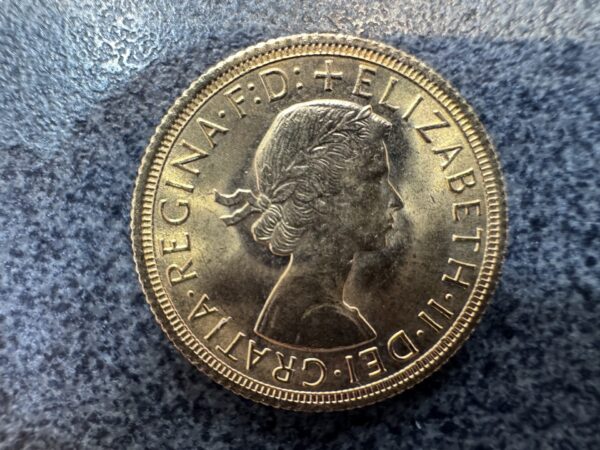 1963 Queen Elizabeth II Gold Full Sovereign Coin - Image 3