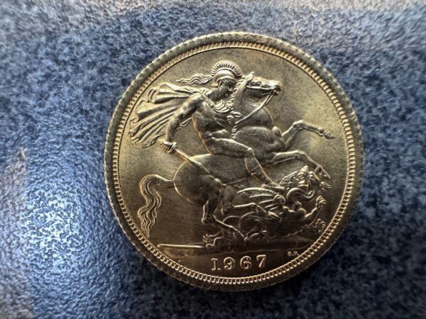 1967 Queen Elizabeth II Gold Full Sovereign Coin