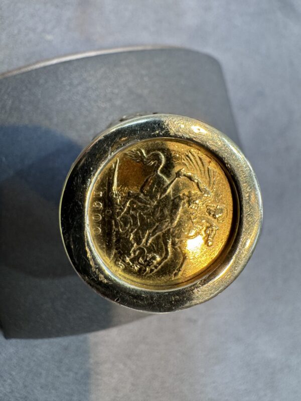 Half Sovereign Ring on 9k 9ct 375 Gold 16.84g - Image 5