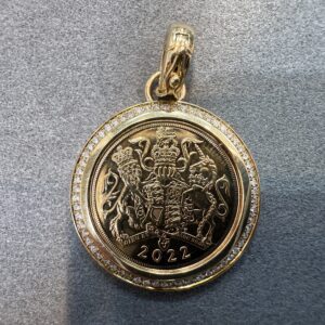 MHJ Michael Hill Full Sovereign Pendant with 0.30 Carat Diamonds in 10kt & 22kt Yellow Gold