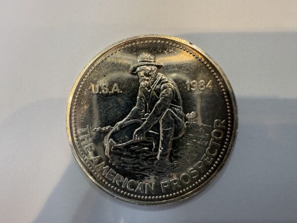 1984 1oz .999 Sivler coin Engelhard the American prospector