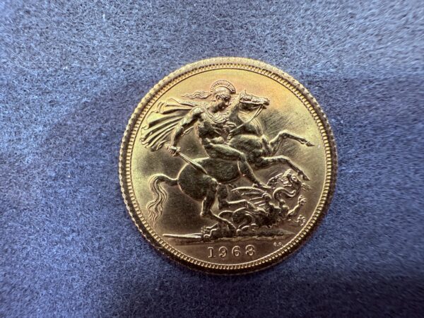 1968 Queen Elizabeth II Gold Full Sovereign Coin